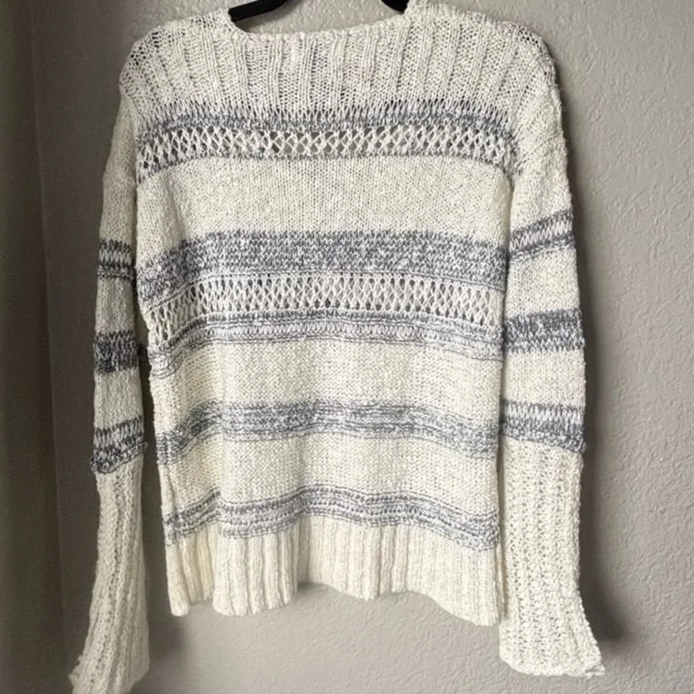 Storia  cream and gray Anthropology Sweater Size Small‎